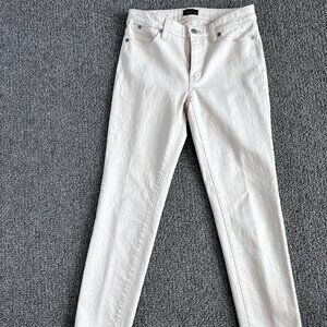 Talbots Women's Slim Ankle Jean Size 2 Sits At Waist Natural
